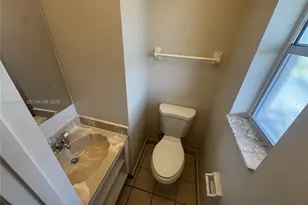 7910 Colony Cir N, Tamarac, FL 33321 - Photo 13