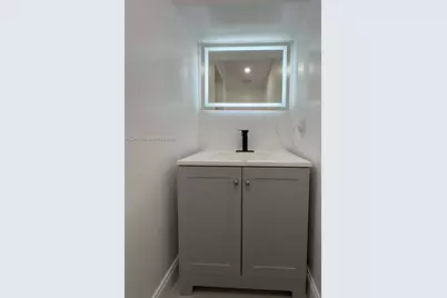 2850 NW 7th St, Fort Lauderdale, FL 33311 - Photo 11