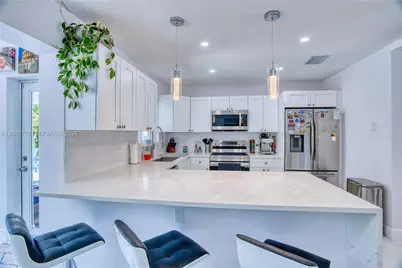 132 Almar Dr, Wilton Manors, FL 33334 - Photo 23