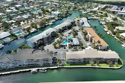 450 Paradise Isle Blvd #302, Hallandale Beach, FL 33009 - Photo 29