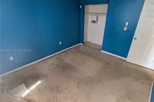 9495 Evergreen Pl, Davie, FL 33324 - Photo 25