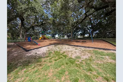 9495 Evergreen Pl #102, Davie, FL 33324 - Photo 47