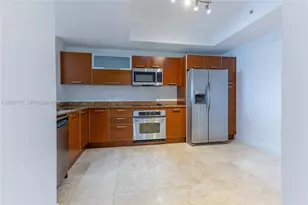 3330 NE 190th St, Aventura, FL 33180 - Photo 9