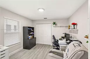 9840 NW 28th Terrace, Doral, FL 33172 - Photo 29