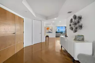 400 South Pointe Dr, Miami Beach, FL 33139 - Photo 17
