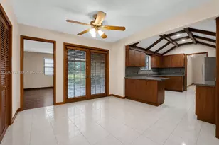 7365 N Augusta Dr, Hialeah, FL 33015 - Photo 7