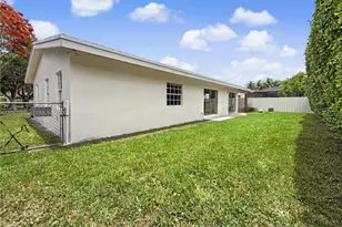 10262 SW 127th Pl, Miami, FL 33186 - Photo 27