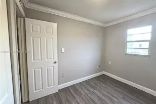 914 SW 8th Ave, Gainesville, FL 32601 - Photo 21