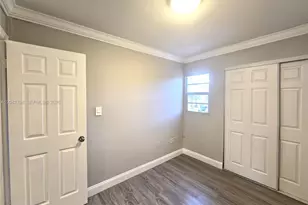 914 SW 8th Ave, Gainesville, FL 32601 - Photo 27