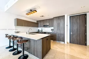 88 SW 7th St, Miami, FL 33130 - Photo 5