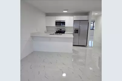 2729 NW 44 St #2729, Miami, FL 33142 - Photo 3