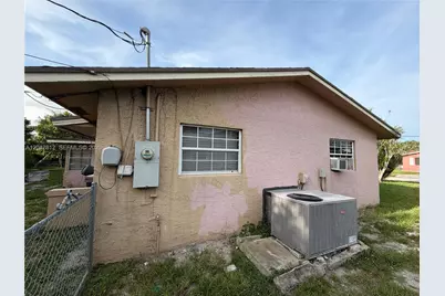 2021 NW 10th Ave, Fort Lauderdale, FL 33311 - Photo 5