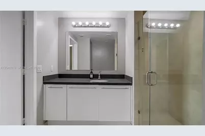 90 SW 3rd St #3003, Miami, FL 33130 - Photo 37