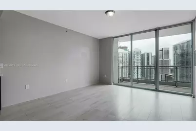 90 SW 3rd St #3003, Miami, FL 33130 - Photo 5