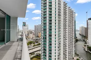 90 SW 3rd St, Miami, FL 33130 - Photo 23