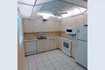 800 SW 131st Ave #301F, Pembroke Pines, FL 33027 - Photo 9