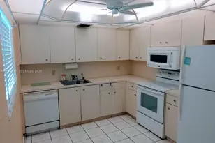 800 SW 131st Ave, Pembroke Pines, FL 33027 - Photo 9