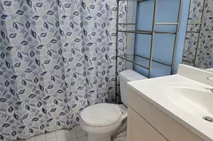 800 SW 131st Ave, Pembroke Pines, FL 33027 - Photo 5