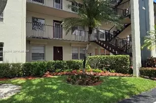 800 SW 131st Ave, Pembroke Pines, FL 33027 - Photo 19
