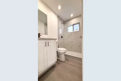 721 N 68th Ter, Hollywood, FL 33024 - Photo 9