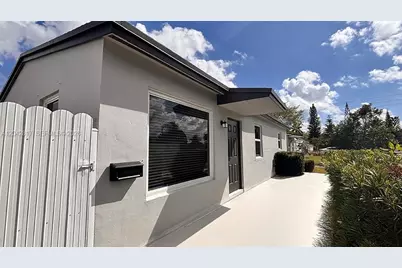 721 N 68th Ter, Hollywood, FL 33024 - Photo 15