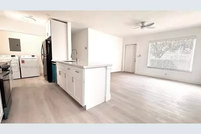 721 N 68th Ter, Hollywood, FL 33024 - Photo 1