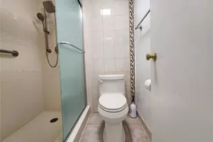 3505 S Ocean Dr, Hollywood, FL 33019 - Photo 21