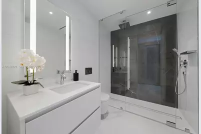 300 Biscayne Boulevard Way #2701, Miami, FL 33131 - Photo 27