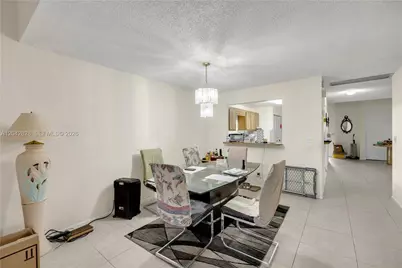 1491 NW 95th Ter #201, Pembroke Pines, FL 33024 - Photo 11