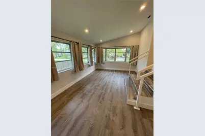 10751 SW 48th St, Davie, FL 33328 - Photo 9