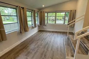 10751 SW 48th St, Davie, FL 33328 - Photo 9