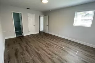 10751 SW 48th St, Davie, FL 33328 - Photo 15