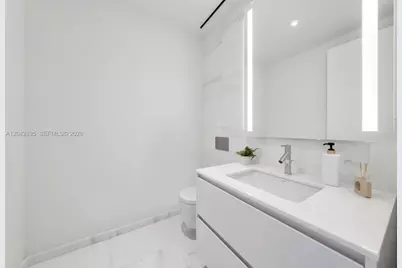 300 Biscayne Boulevard Way #2701, Miami, FL 33131 - Photo 31
