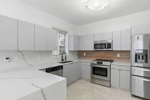 11274 NW 43rd Terrace, Doral, FL 33178 - Photo 13