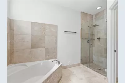 11274 NW 43rd Ter, Doral, FL 33178 - Photo 31