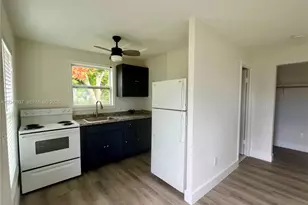 161 NW 6th St, Homestead, FL 33030 - Photo 1