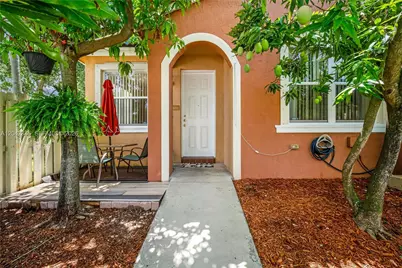 23801 SW 109th Pl, Homestead, FL 33032 - Photo 3