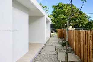 428 NW 82nd Terrace, Miami, FL 33150 - Photo 3