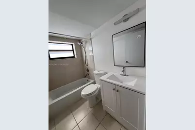 6455 W 27th Ave #11-44, Hialeah, FL 33016 - Photo 13