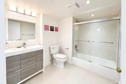 555 NE 15th St #403, Miami, FL 33132 - Photo 5