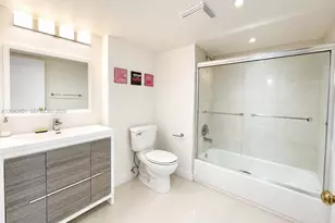 555 NE 15th St, Miami, FL 33132 - Photo 5