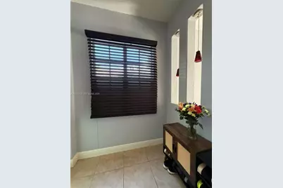 1321 NE 5th Ter, Fort Lauderdale, FL 33304 - Photo 9