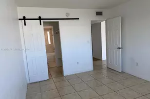 7713 SW 88th St, Miami, FL 33156 - Photo 3