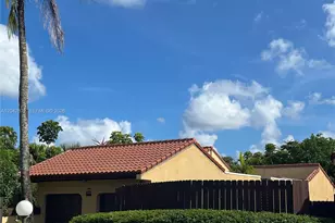 1020 NE 202nd Terrace, Miami, FL 33179 - Photo 3