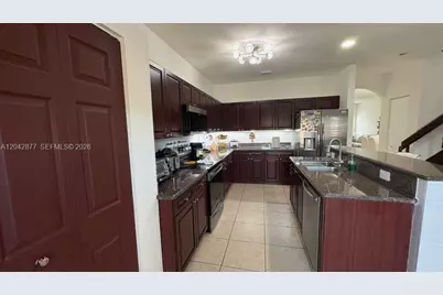 2316 SE 24th Ave #2316, Homestead, FL 33035 - Photo 13