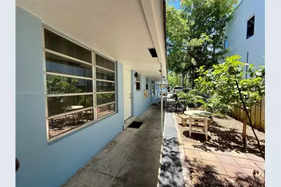 1417 NE 5th Ave, Fort Lauderdale, FL 33304 - Photo 5