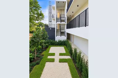8106 NE 1st Ave #6, Miami, FL 33138 - Photo 5