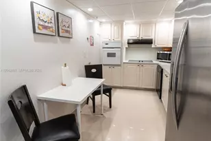 4001 S Ocean Dr, Hollywood, FL 33019 - Photo 15