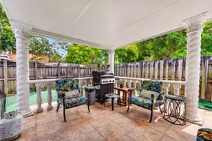 7551 Indigo St, Miramar, FL 33023 - Photo 7