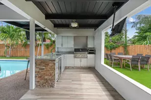 1250 NE 23rd Pl, Pompano Beach, FL 33064 - Photo 9